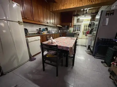 Depto Tipo Casa 4 ambientes con 2 baños