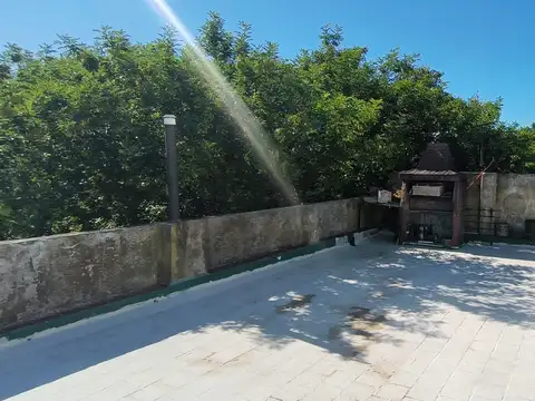 Depto Tipo Casa en Venta 50 años