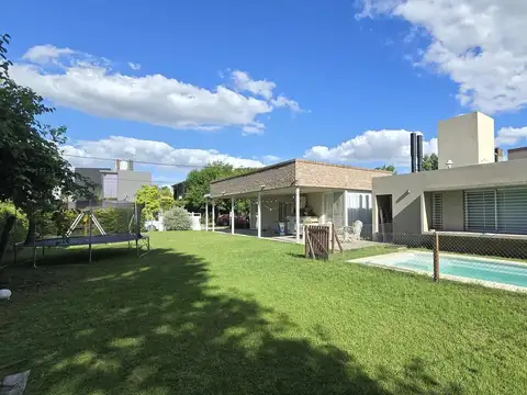 Casa en Logaritmo, Ibarlucea.