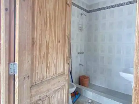 Casa en Venta en Luis Guillon, USD 90.000