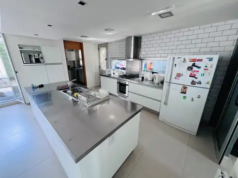 Casa en Venta en Manantiales, USD 720.000