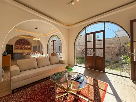 Casa reciclada nueva calidad premium en Lourdes