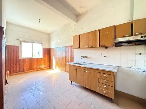 Casa en Venta en Isidro Casanova, USD 79.000