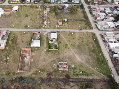 Terreno - Cesar Diaz - Mzn 77B Lote 8 - Loteo San Felipe