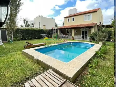 Casa en Venta en Jardines de Escobar, USD 140.000