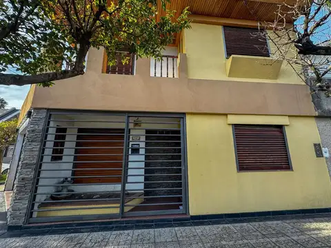 CASA 5 AMBIENTES VENTA RAMOS MEJIA