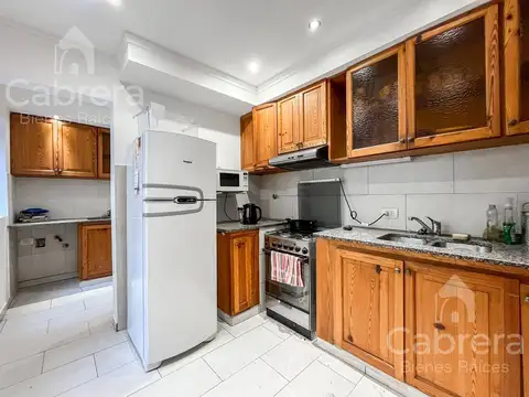 Casa 4 ambientes con 2 baños