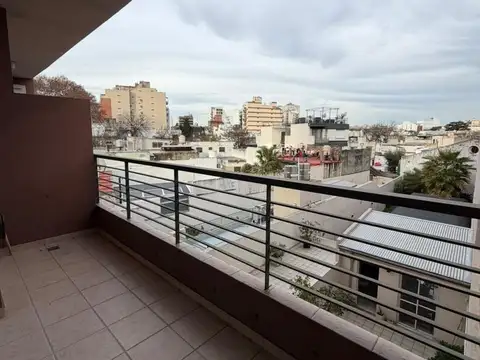 ALQUILER - Mono Ambiente luminoso con Balcon - Parque Chacabuco