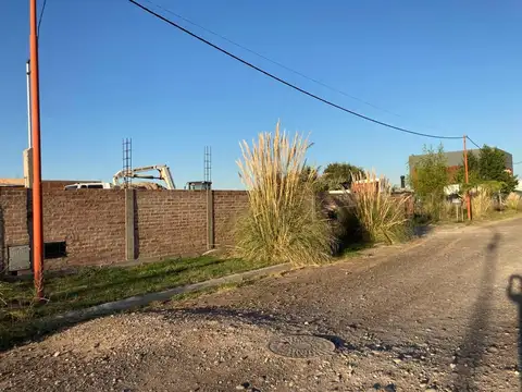 Terreno en Venta en General Fernandez Oro, USD 18.000