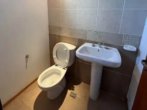 Departamento en Alquiler con 1 cocheras