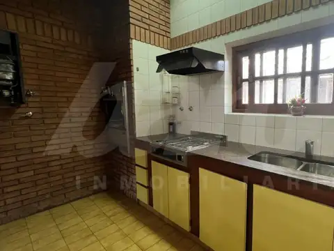 Casa en Venta en Lomas de Zamora, USD 420.000