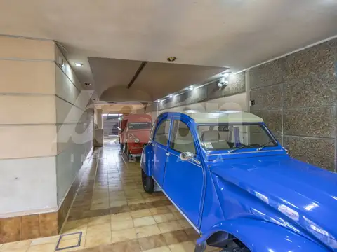 Casa 7 ambientes con 6 baños