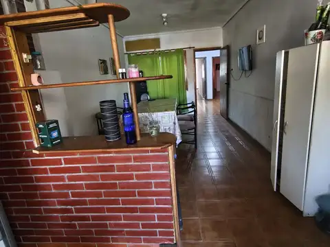 Casa 7 ambientes con 3 baños