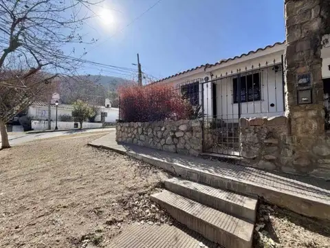 Casa en Alquiler - Tres Cerritos