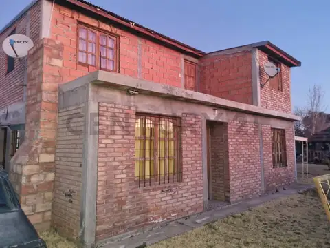 VENTA DE CASA DE DOS PLANTAS EN RAMA CAÍDA, SAN RAFAEL, MENDOZA.