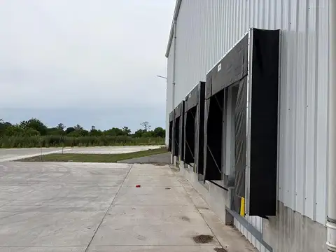 Galpon en Alquiler en Florencio Varela, USD 14.300