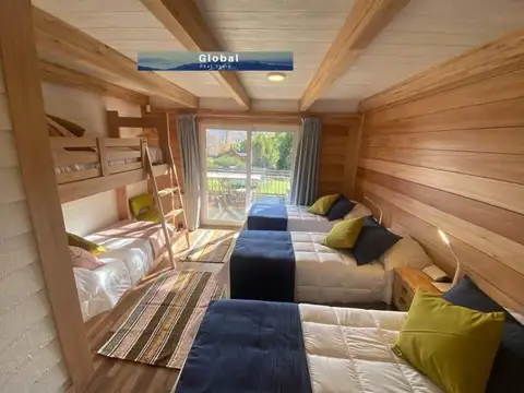 Casa en Alquiler Temporal con 4 cocheras