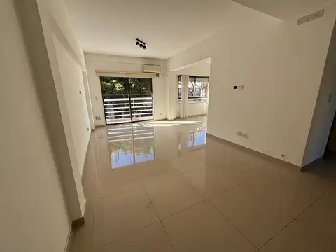 Departamento de 3/4 ambientes con amenities y cochera. Almagro norte
