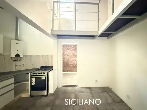 Depto Tipo Casa en Venta en Flores, USD 99.000