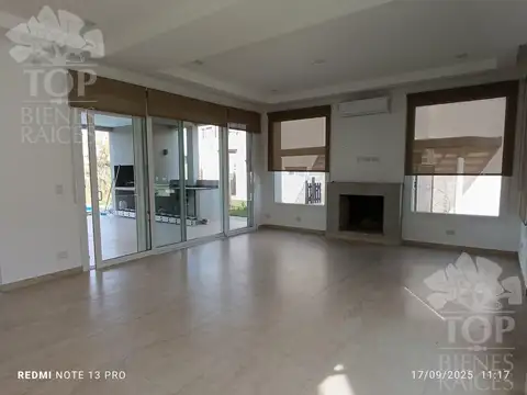 Casa en ALQUILER ANUAL -  EL CANTON NORTE