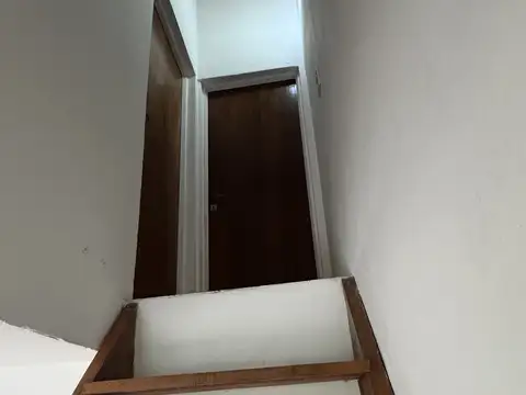 Depto Tipo Casa en Alquiler de 3 ambientes