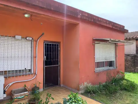 Casa - Villa Santos Tesei - Oportunidad