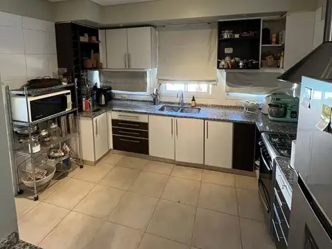 Lateral Acceso Este al 4900  - Barrio Privado del Pilar