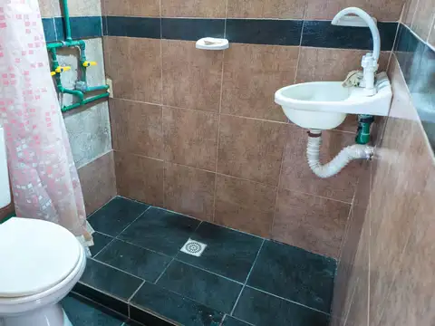 VENTA CASA 3 AMB FLORENCIO VARELA. VILLA VATTEONE