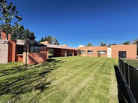 HERMOSA CASA EN PUERTO CHASCOMUS