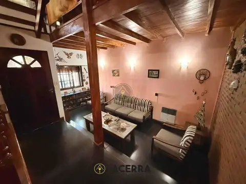 Depto Tipo Casa 4 ambientes con 3 baños