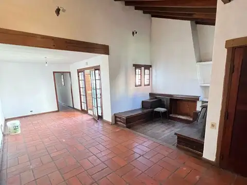 Casa en Alquiler en Ituzaingó, $ 2.100.000