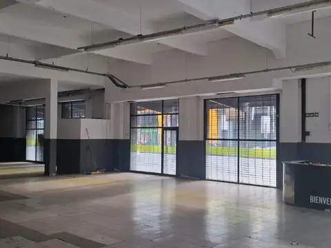 Excelente Depósito en Alquiler de 5100 m2 - La Tablada