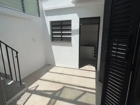 Depto Tipo Casa 3 ambientes con 1 baño