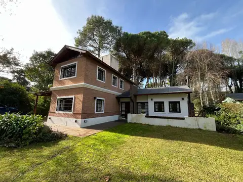 Urraca 1300