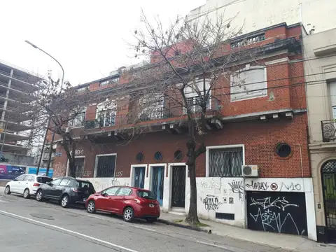 DEPÓSITO EN SUBSUELO - ENTRADA POR GARAGE PROPIO PARA 1 AUTO