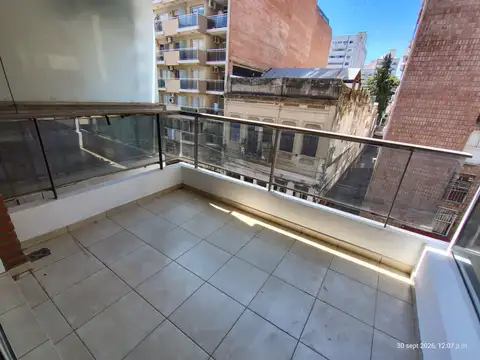 Juan Manuel de Rosas 1300 Dpto. 2 dormitorios externo con balcón