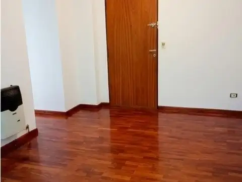 Andrés Lamas 700