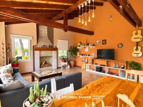 Casa 5 ambientes con 2 baños