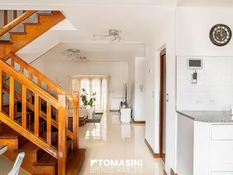 Casa 4 ambientes con 3 baños