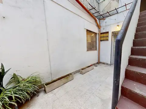 Depto Tipo Casa en Venta al Este