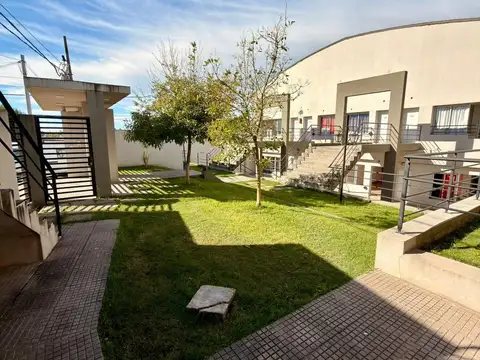 Departamento 2 Dormitorios de 52m2 c/patio, Paraná