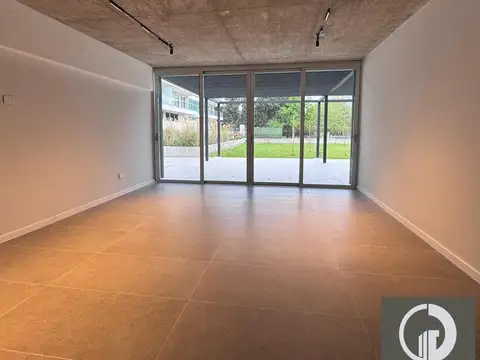 Departamento 5 ambientes con 2 baños
