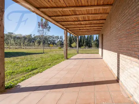 Terreno en Venta en Gobernador Castro, USD 280.000