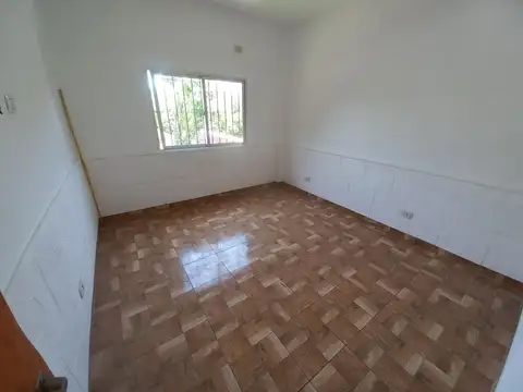 Departamento en Alquiler en Rafael Calzada, $ 400.000