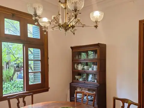 Casa 7 ambientes con 3 baños