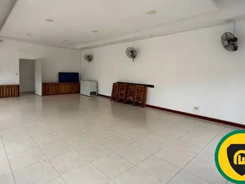 Depto Tipo Casa en Venta con 1 cocheras