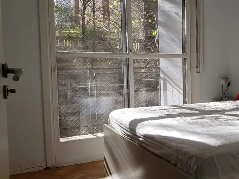 Semipiso de 4 Ambientes al Frente. Excelente Ubicación