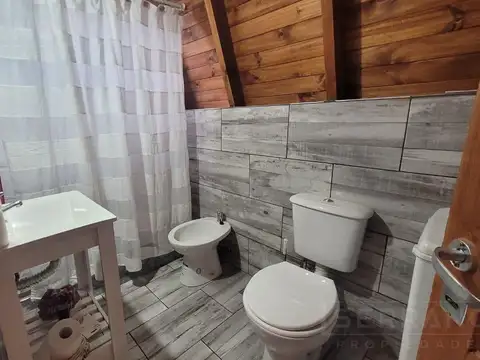 Casa 3 ambientes con 2 baños