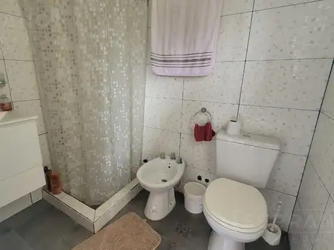 Casa en Venta con 4 cocheras