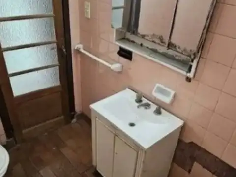 Depto Tipo Casa en Venta en Azcuenaga, USD 37.000